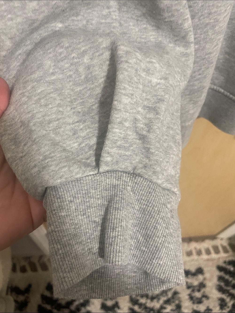 Old Navy Light Gray Boxy Crewneck Sweatshirt with Asymmetric Heart XXL - Picture 5 of 12